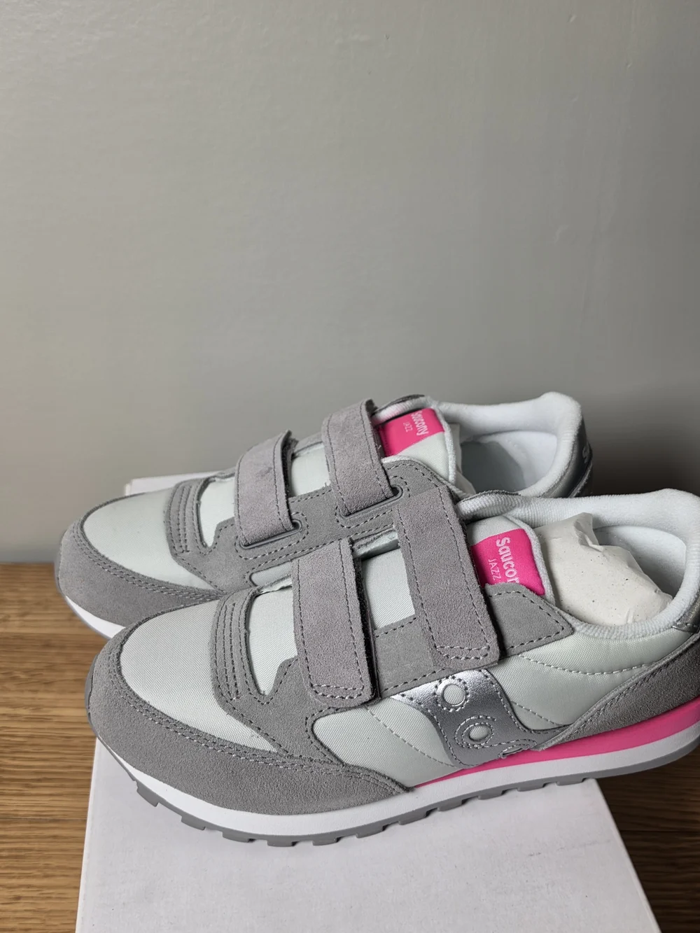 Saucony Jazz Double HL Gray Pink Sneakers Size 4Y / Women’s 5.5